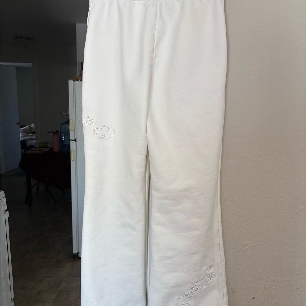 Forever 21 White and Light Blue Hello Kitty Label Sweatpants